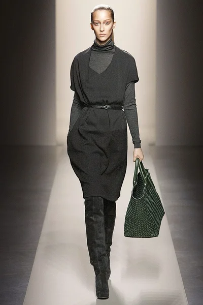 Look 12